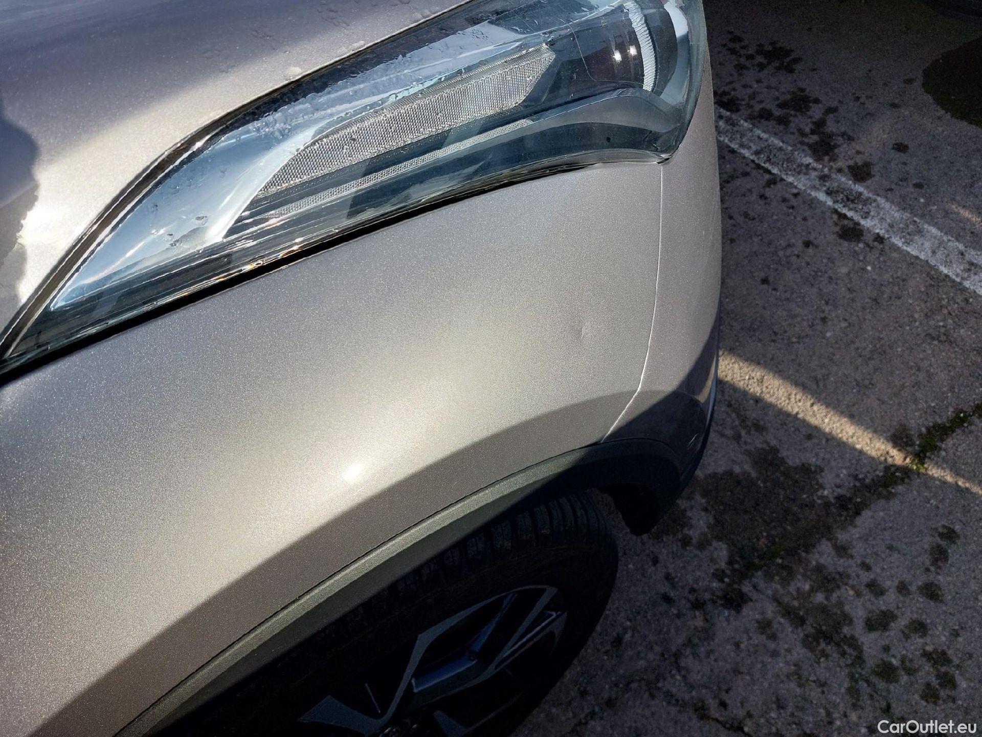  Toyota  C-HR TOYOTA  / 2016 / 5P / todoterreno 1.8 125H Advance (CX) #23