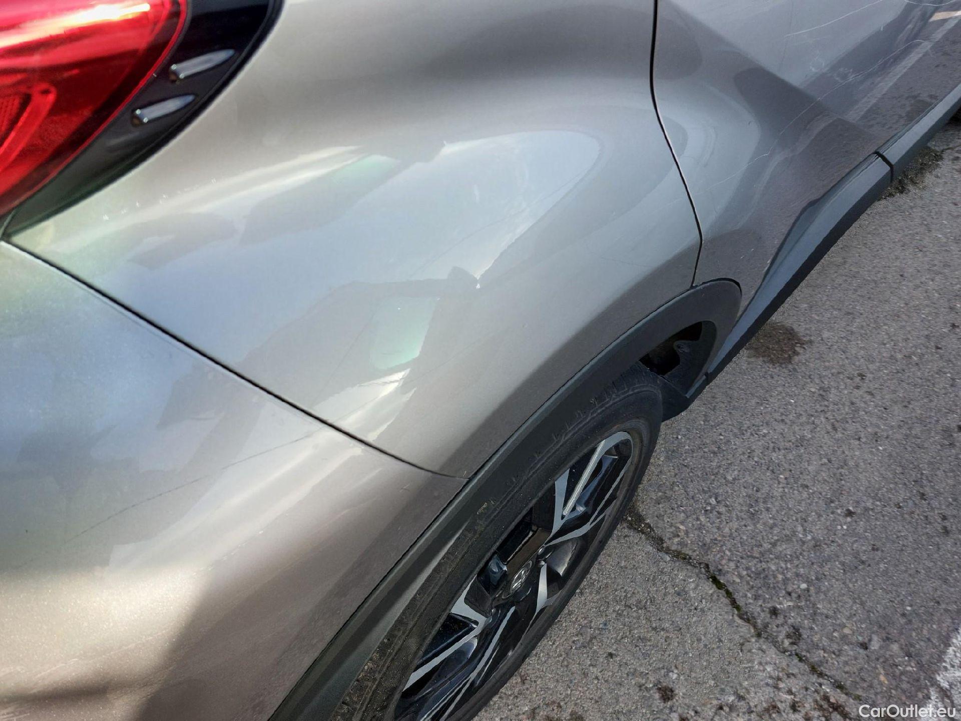  Toyota  C-HR TOYOTA  / 2016 / 5P / todoterreno 1.8 125H Advance (CX) #15