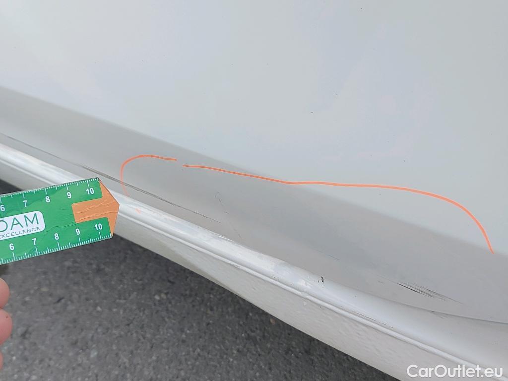  Volkswagen  Golf  VOLKSWAGEN / 2020 / 5P / berlina con portón 1.0 TSI 81kW (110CV) #2