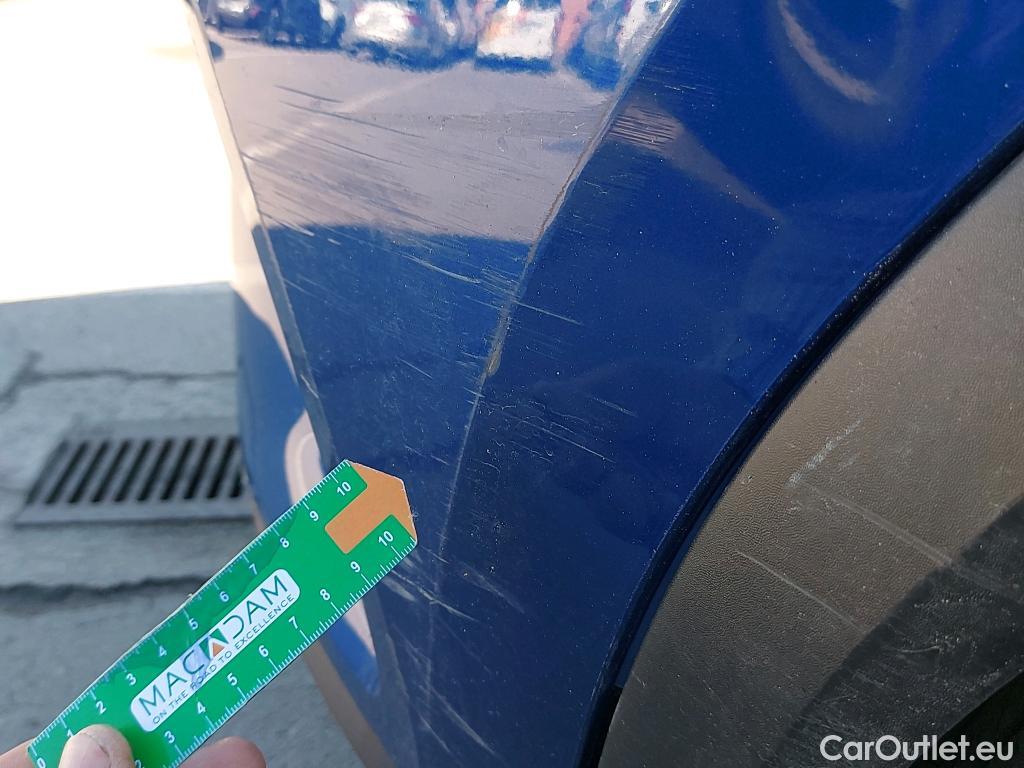  Renault  Captur RENAULT  / 2020 / 5P / todoterreno Intens TCe 90 #8