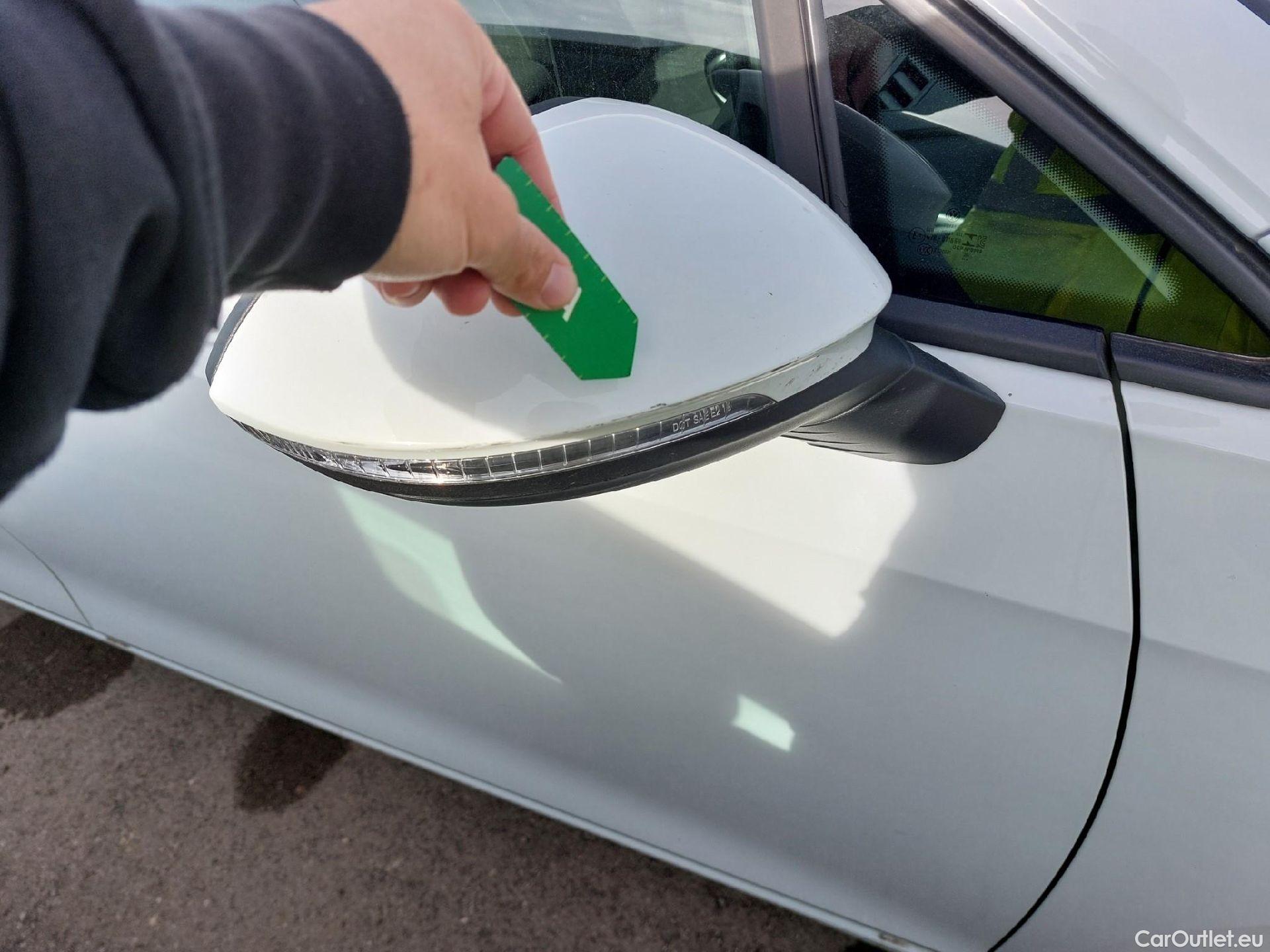  Volkswagen  Golf  VOLKSWAGEN / 2020 / 5P / berlina con portón Life 2.0 TDI 85kW (115CV) #13