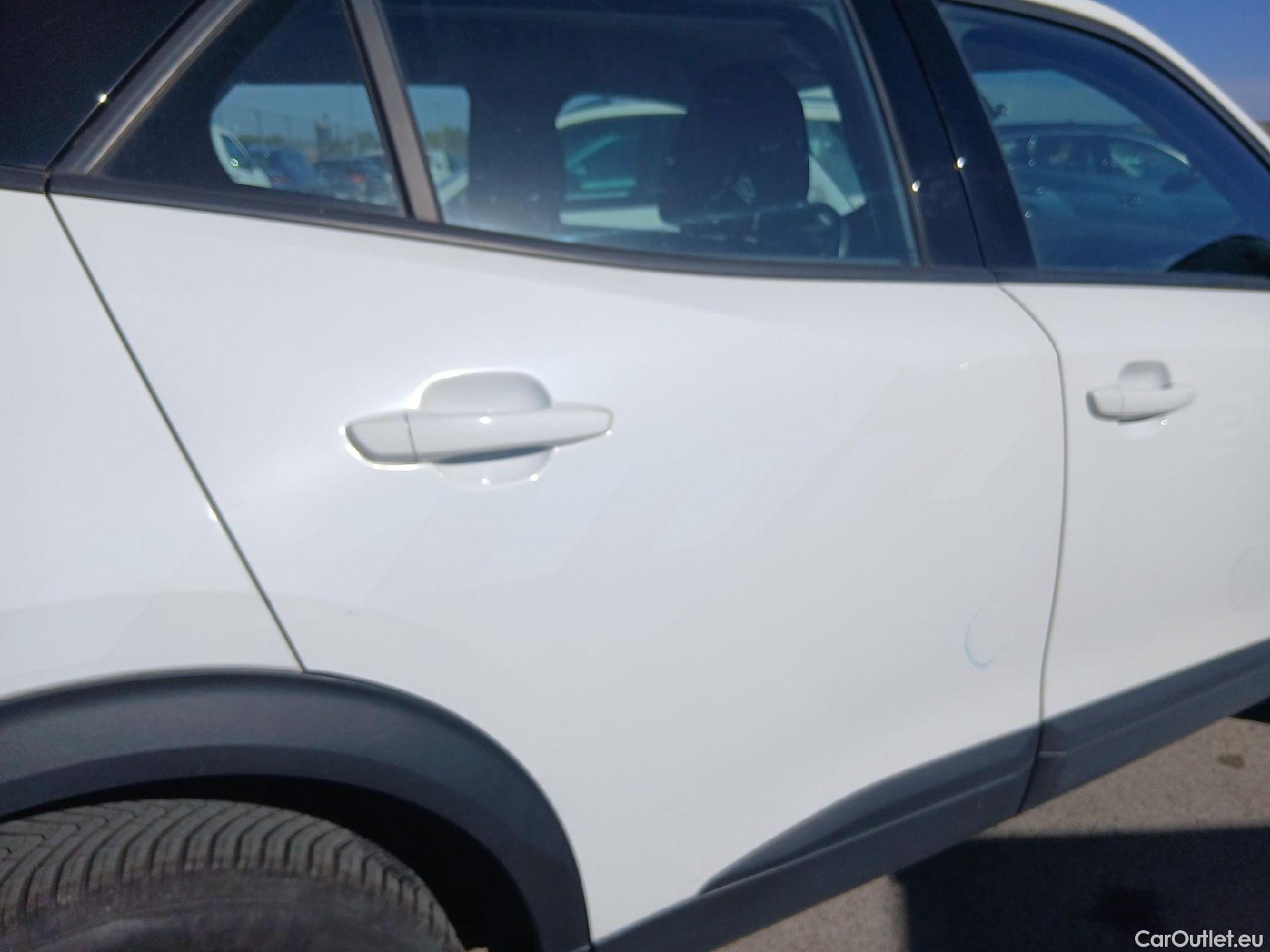  Peugeot  2008 PEUGEOT  / 2019 / 5P / todoterreno Active BlueHDI 81kW (110CV) #26