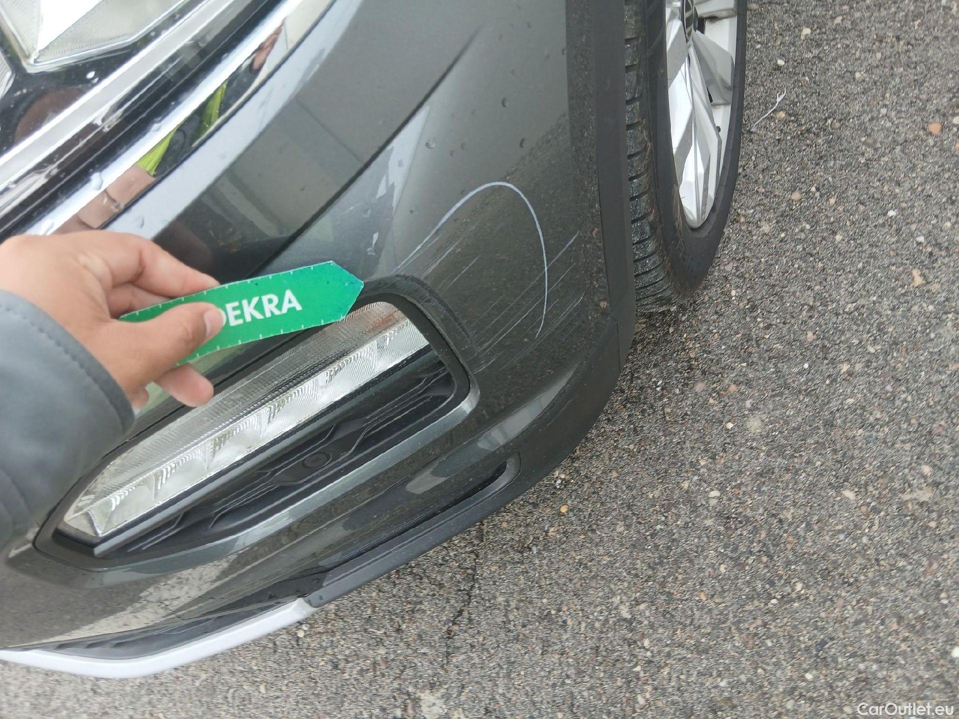  Volkswagen  T-ROC VOLKSWAGEN  / 2017 / 5P / todoterreno Advance 2.0 TDI 110kW (150CV) DSG (AC2) #4