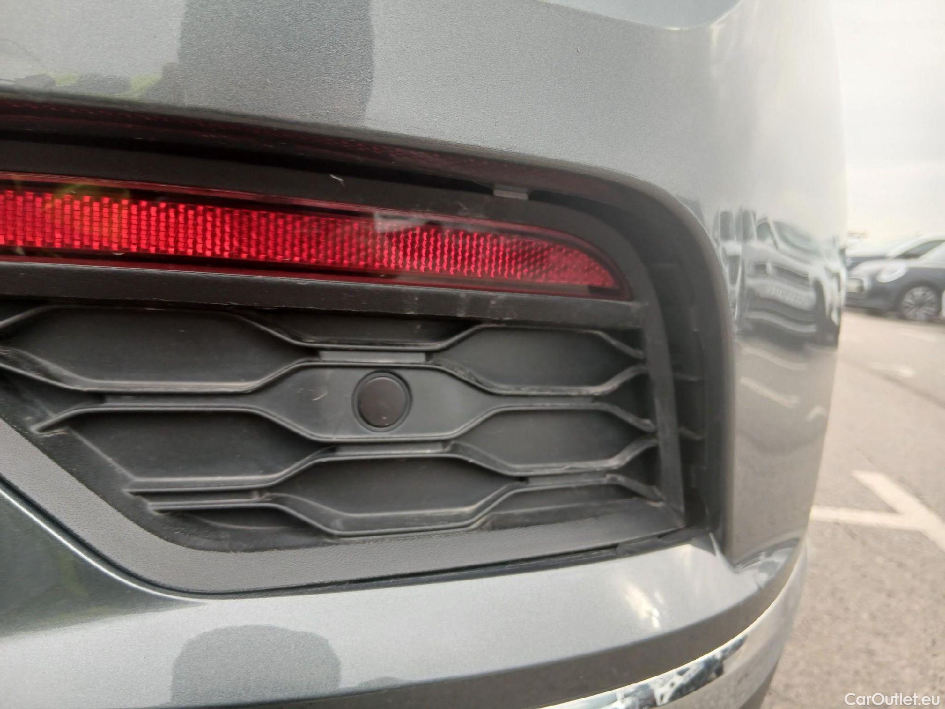  Volkswagen  T-ROC VOLKSWAGEN  / 2017 / 5P / todoterreno Advance 2.0 TDI 110kW (150CV) DSG (AC2) #21