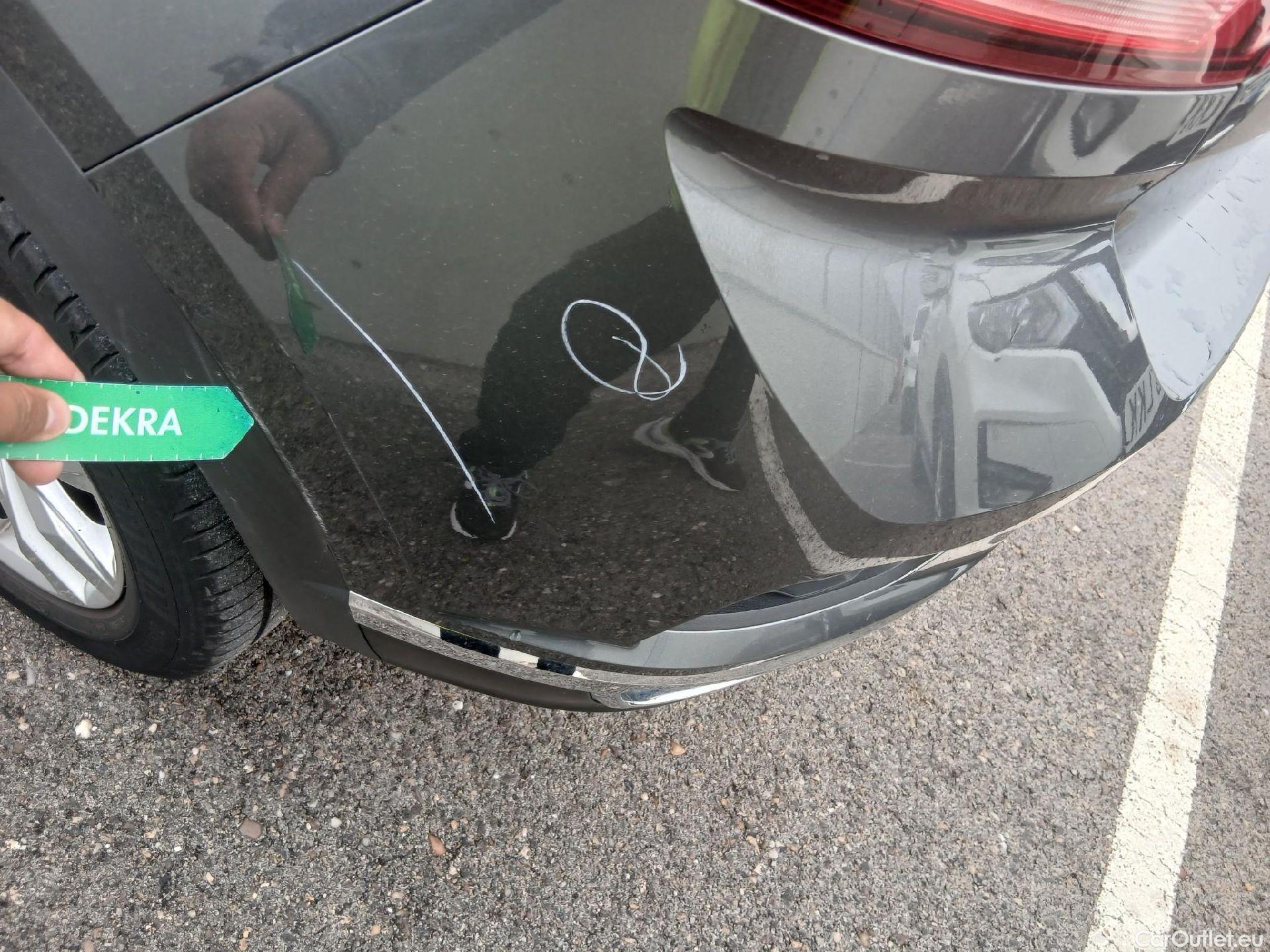  Volkswagen  T-ROC VOLKSWAGEN  / 2017 / 5P / todoterreno Advance 2.0 TDI 110kW (150CV) DSG (AC2) #20