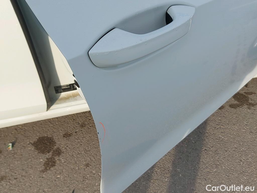  Volkswagen  Golf  VOLKSWAGEN / 2020 / 5P / berlina con portón 1.0 TSI 81kW (110CV) #37