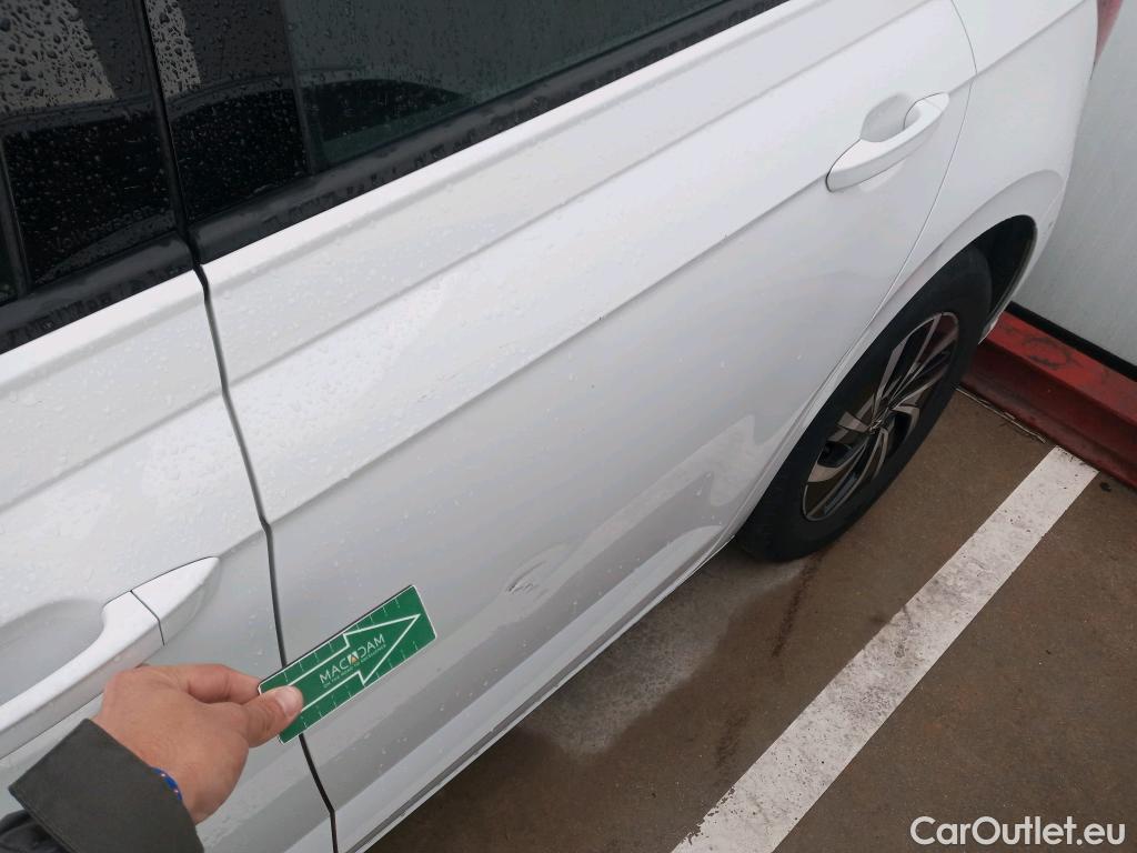  Volkswagen  Polo VOLKSWAGEN  / 2021 / 5P / berlina con portón Life 1.0 TSI 70kW (95CV) #2