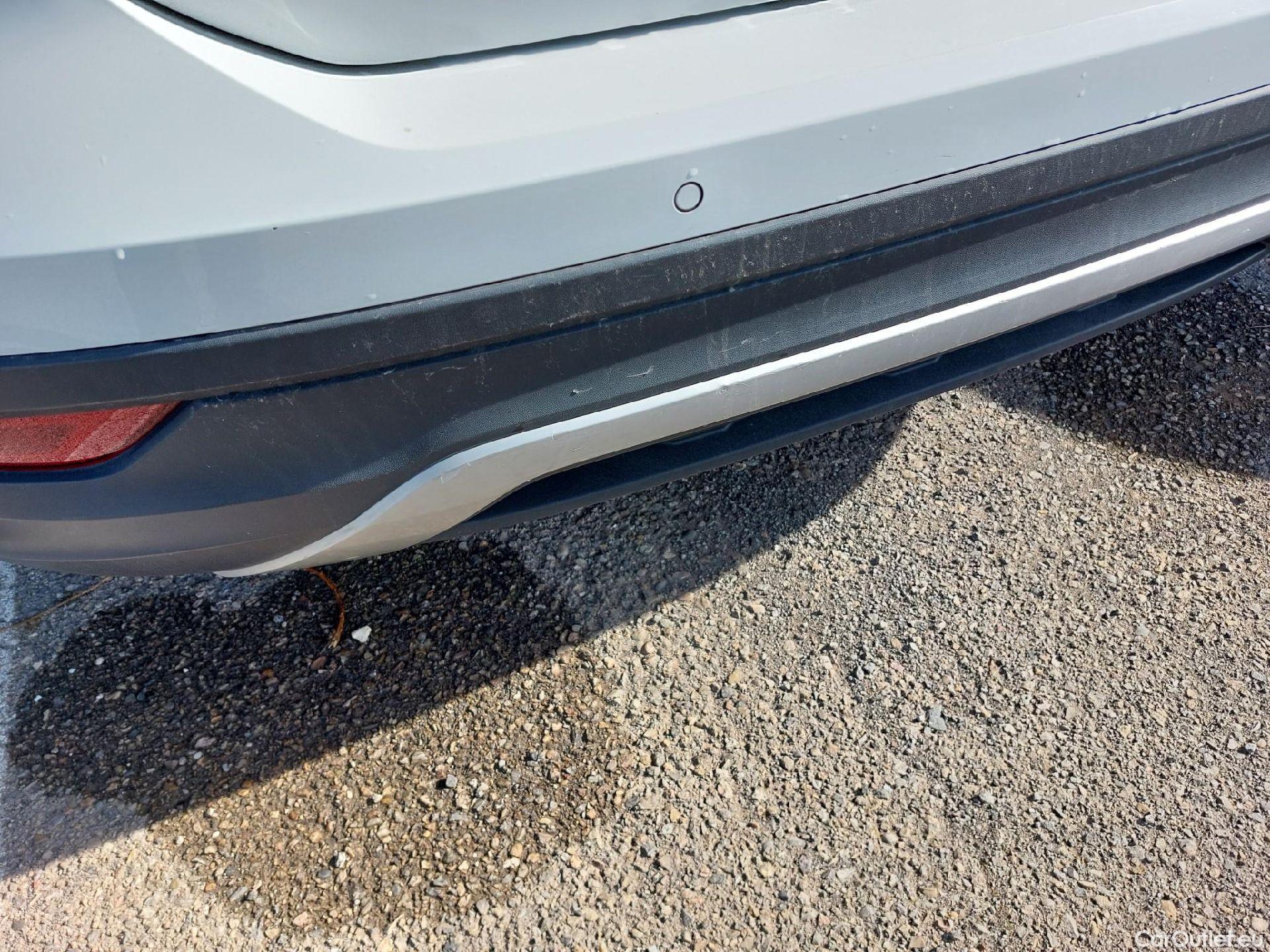  Volkswagen  T-CROSS VOLKSWAGEN  / 2018 / 5P / todoterreno Advance 1.0 TSI 85kW (115CV) DSG (AC) #12