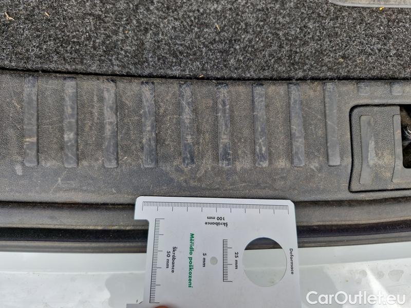  Skoda  ENYAQ  (5AZ) (2020)  82kWh 80x Loft AT 5d #28