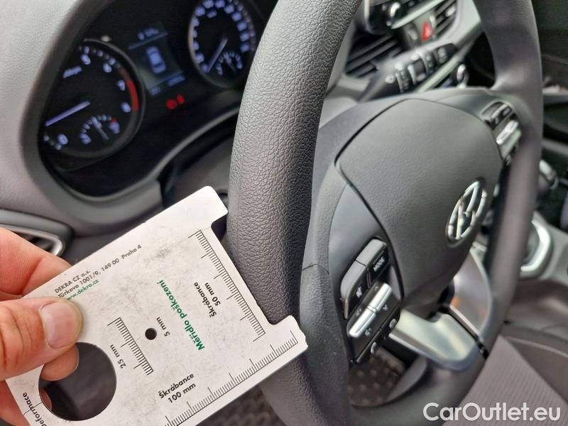  Hyundai  i30   cw (PD)(2017->)  kom. TGDI 120 Start Plus #1