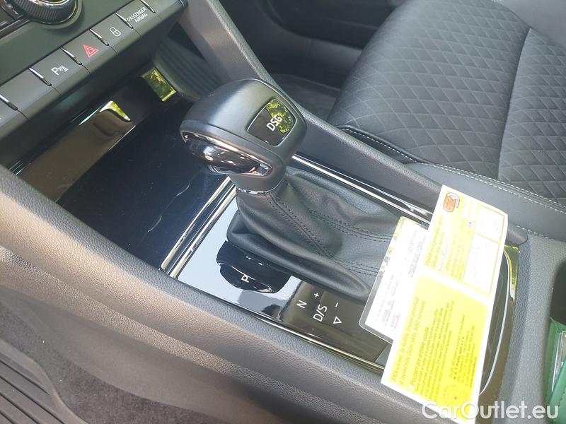  Skoda  Karoq  (NU)(2017->)  1.5TSI 110 ACT Style AT #16