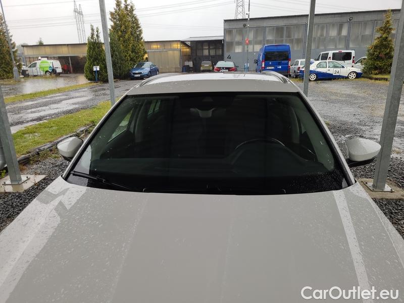  Skoda  Octavia  Combi (NX3)(2020) Oct.Combi 1.0TSI 81 Style #1