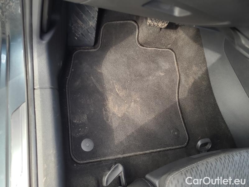  Skoda  Octavia  Combi (NX3)(2020) Oct.Combi 2.0TDI 110 Style AT #5