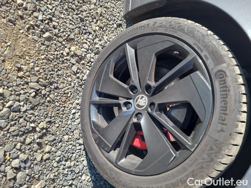  Skoda  Octavia  Lim. (NX3)(2020) Oct. 2.0TDI 147 RS AT #18