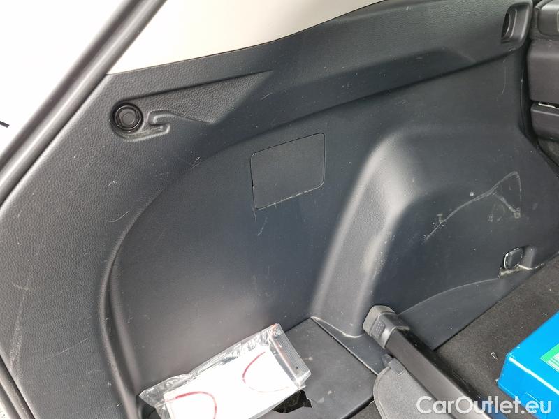  Toyota  RAV4  2019  2.5 Hyb Executive 4WD AT #4