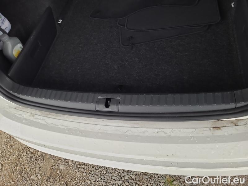  Skoda  Octavia  Combi (NX3)(2020) Oct.Combi 1.5TSI 110 Style #3