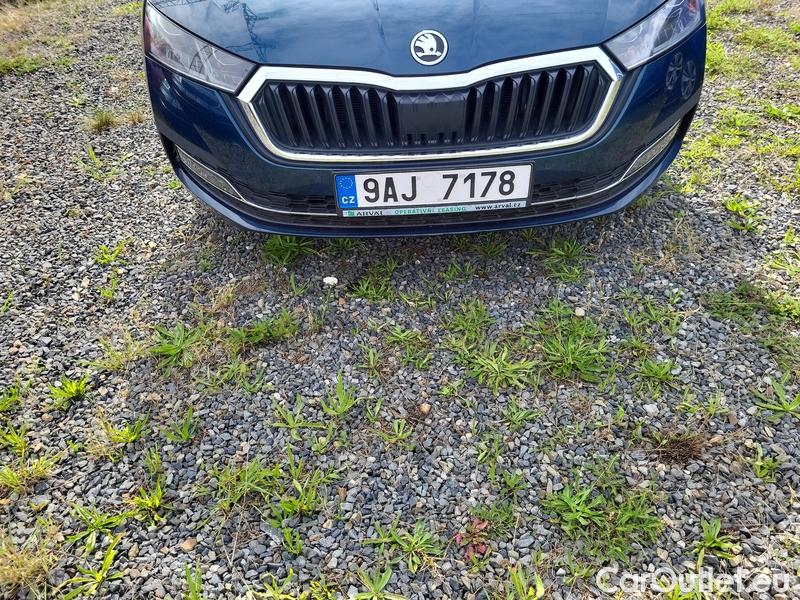  Skoda  Octavia  Combi (NX3)(2020) Oct.C.2.0TSI 140 Style 4x4 AT #1