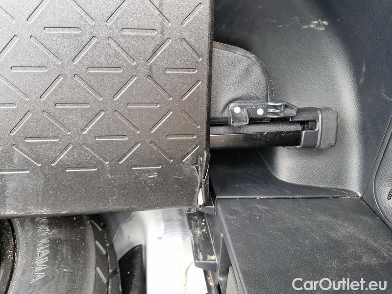  Toyota  RAV4  2019  2.5 Hyb Executive 4WD AT #2