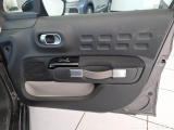  Citroen  C3 CITROEN  / 2016 / 5P / BERLINA PURETECH 83 SeS SHINE #102