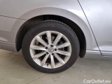  Volkswagen  Passat VOLKSWAGEN  / 2019 / 5P / STATION WAGON VAR. 2.0TDI SCR EVO 110KW BUSIN. BMT DSG #18