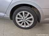  Volkswagen  Passat VOLKSWAGEN  / 2019 / 5P / STATION WAGON VAR. 2.0TDI SCR EVO 110KW BUSIN. BMT DSG #19