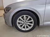  Volkswagen  Passat VOLKSWAGEN  / 2019 / 5P / STATION WAGON VAR. 2.0TDI SCR EVO 110KW BUSIN. BMT DSG #85