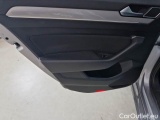  Volkswagen  Passat VOLKSWAGEN  / 2019 / 5P / STATION WAGON VAR. 2.0TDI SCR EVO 110KW BUSIN. BMT DSG #98