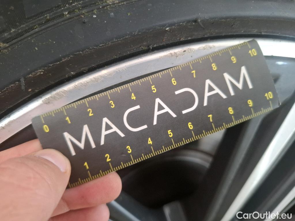  Bmw  Serie 1 BMW Série 1 / 2019 / 5P / Berline 116i DKG7 Business Design #29