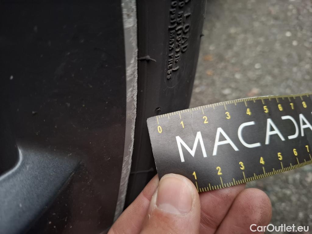  Bmw  Serie 2 BMW  Gran Tourer / 2018 / 5P / monospace 218d Sport Auto #39