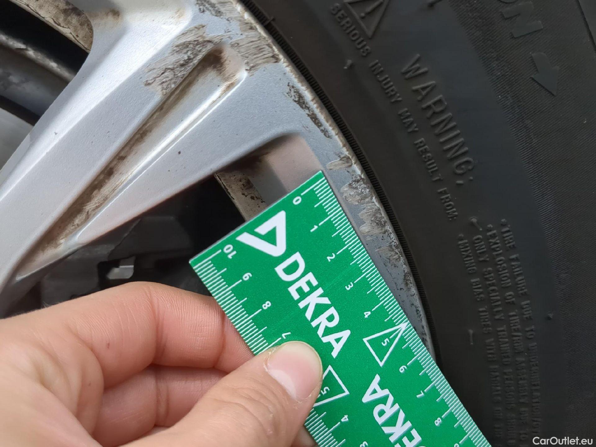  Audi  A4 AUDI  Avant / 2019 / 5P / Break 35 TFSI 150 S tronic Business line #4