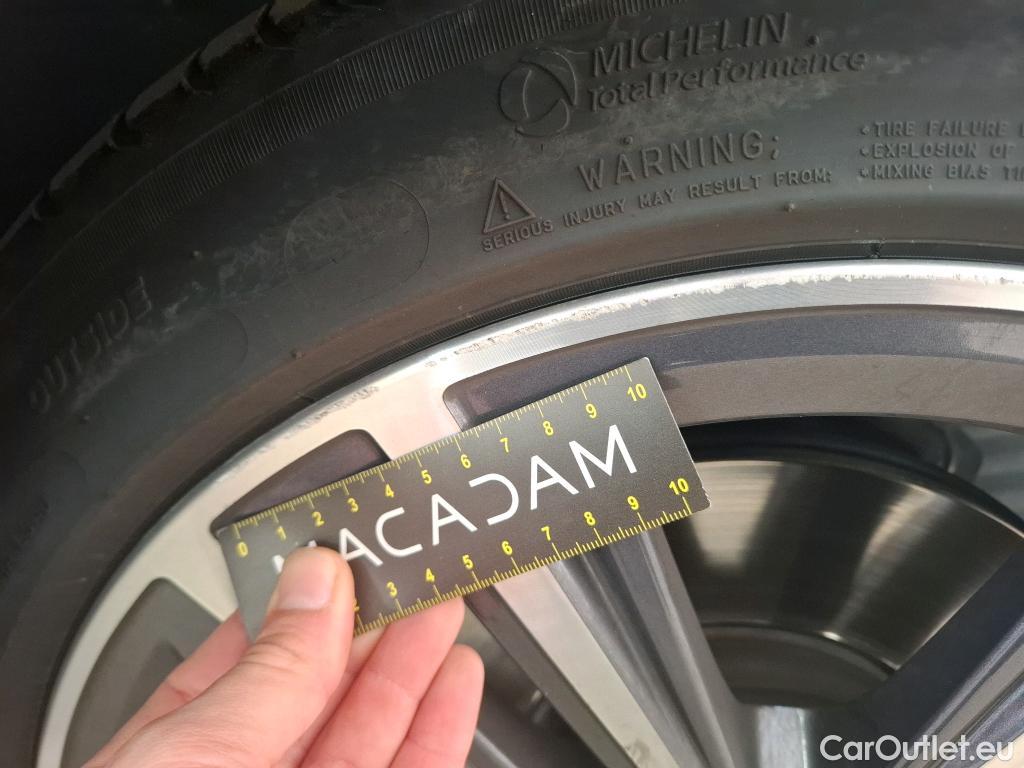  Bmw  Serie 1 BMW Série 1 / 2019 / 5P / Berline 116i DKG7 Business Design #7