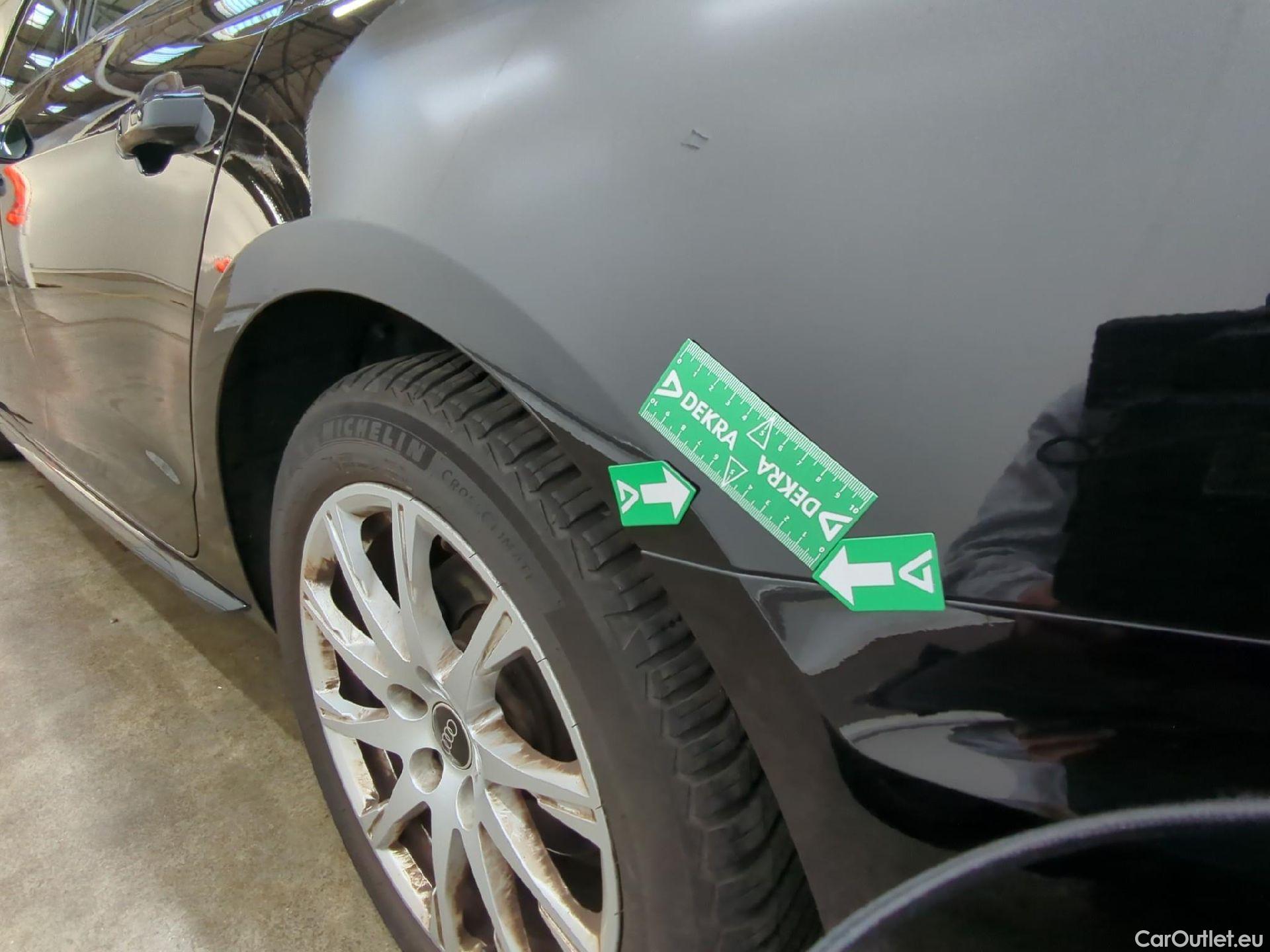  Audi  A4 AUDI  Avant / 2019 / 5P / Break 35 TFSI 150 S tronic Business line #26