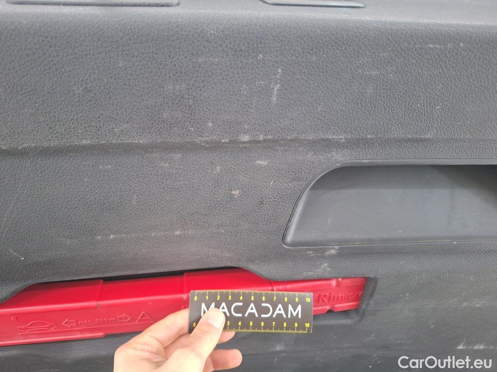  Bmw  Serie 2 BMW  Gran Tourer / 2018 / 5P / monospace 218d Sport Auto #46