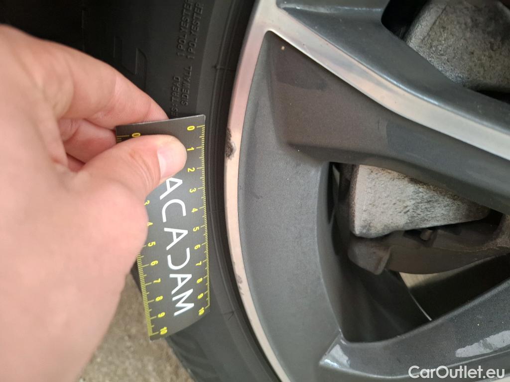  Bmw  Serie 2 BMW  Gran Tourer / 2018 / 5P / monospace 218d Sport Auto #10