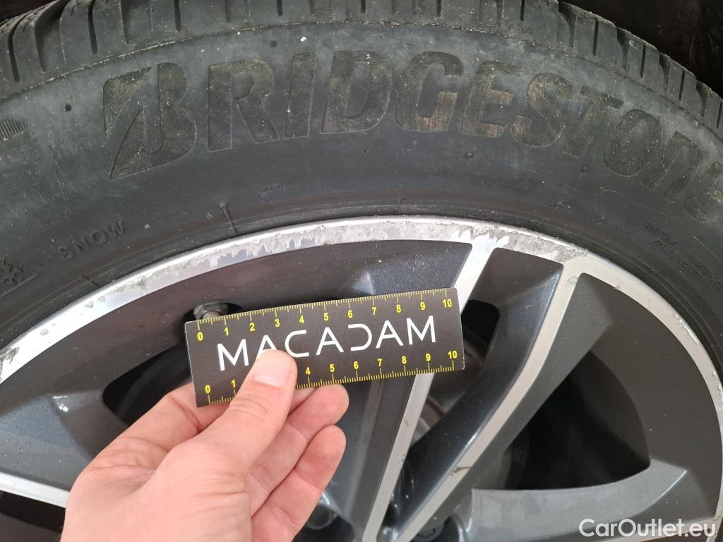  Bmw  Serie 2 BMW  Gran Tourer / 2018 / 5P / monospace 218d Sport Auto #20