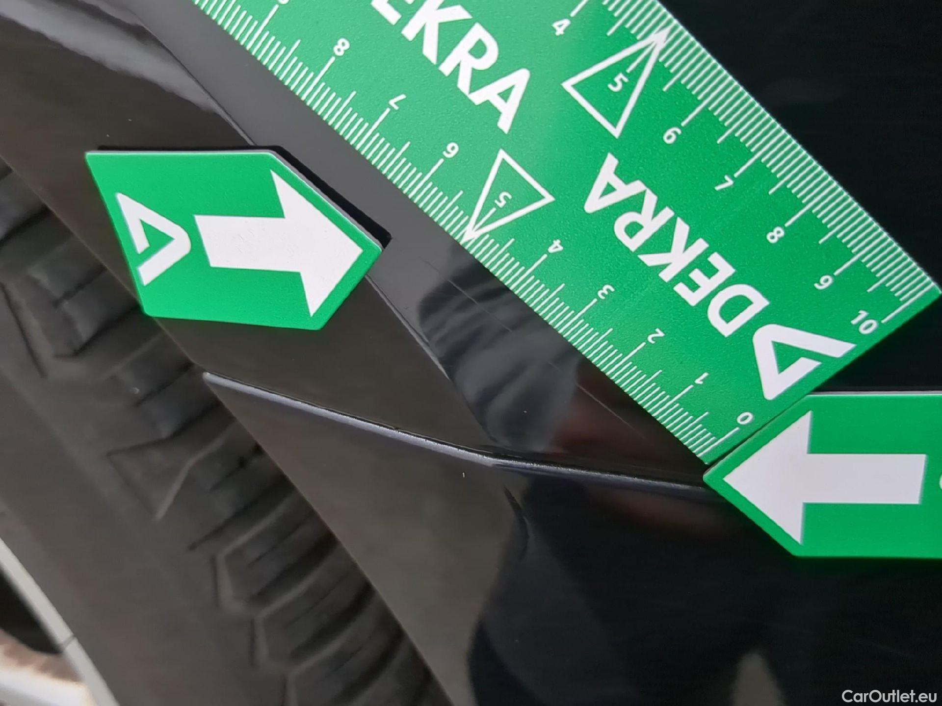  Audi  A4 AUDI  Avant / 2019 / 5P / Break 35 TFSI 150 S tronic Business line #25