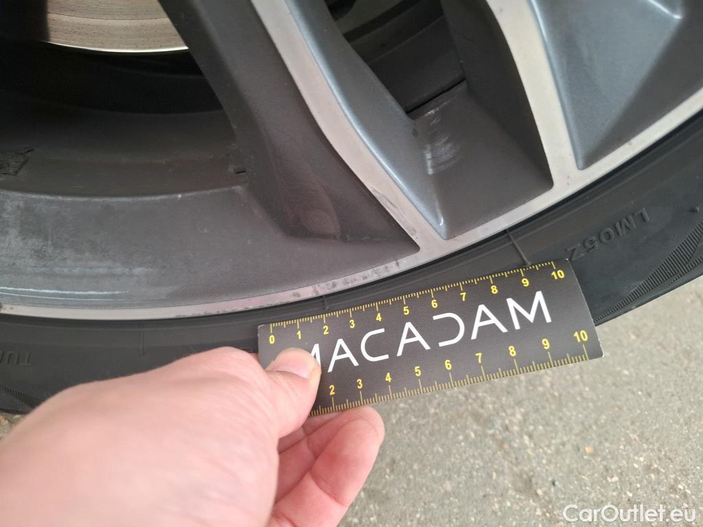  Bmw  Serie 2 BMW  Gran Tourer / 2018 / 5P / monospace 218d Sport Auto #9