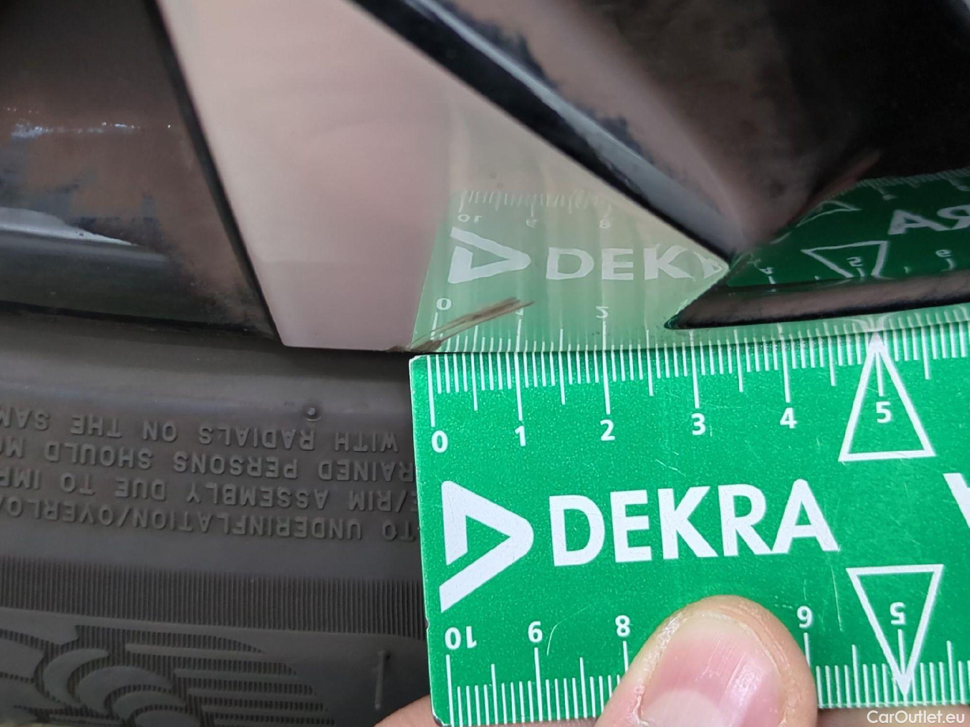  Peugeot  2008  Allure 1.2 PureTech 130CV BVM6 E6d #9