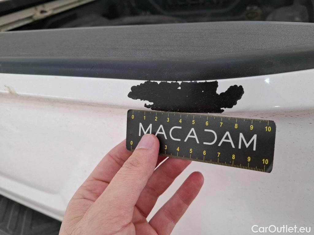  Nissan  Navara NISSAN  / 2015 / 4P / Pick-up King-Cab 2.3 dCi 160 N-CONNECTA #14