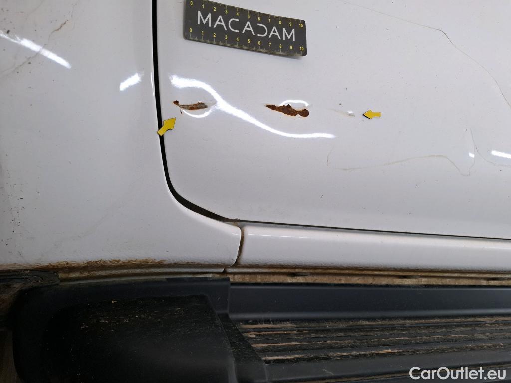  Nissan  Navara NISSAN  / 2015 / 4P / Pick-up King-Cab 2.3 dCi 160 N-CONNECTA #8