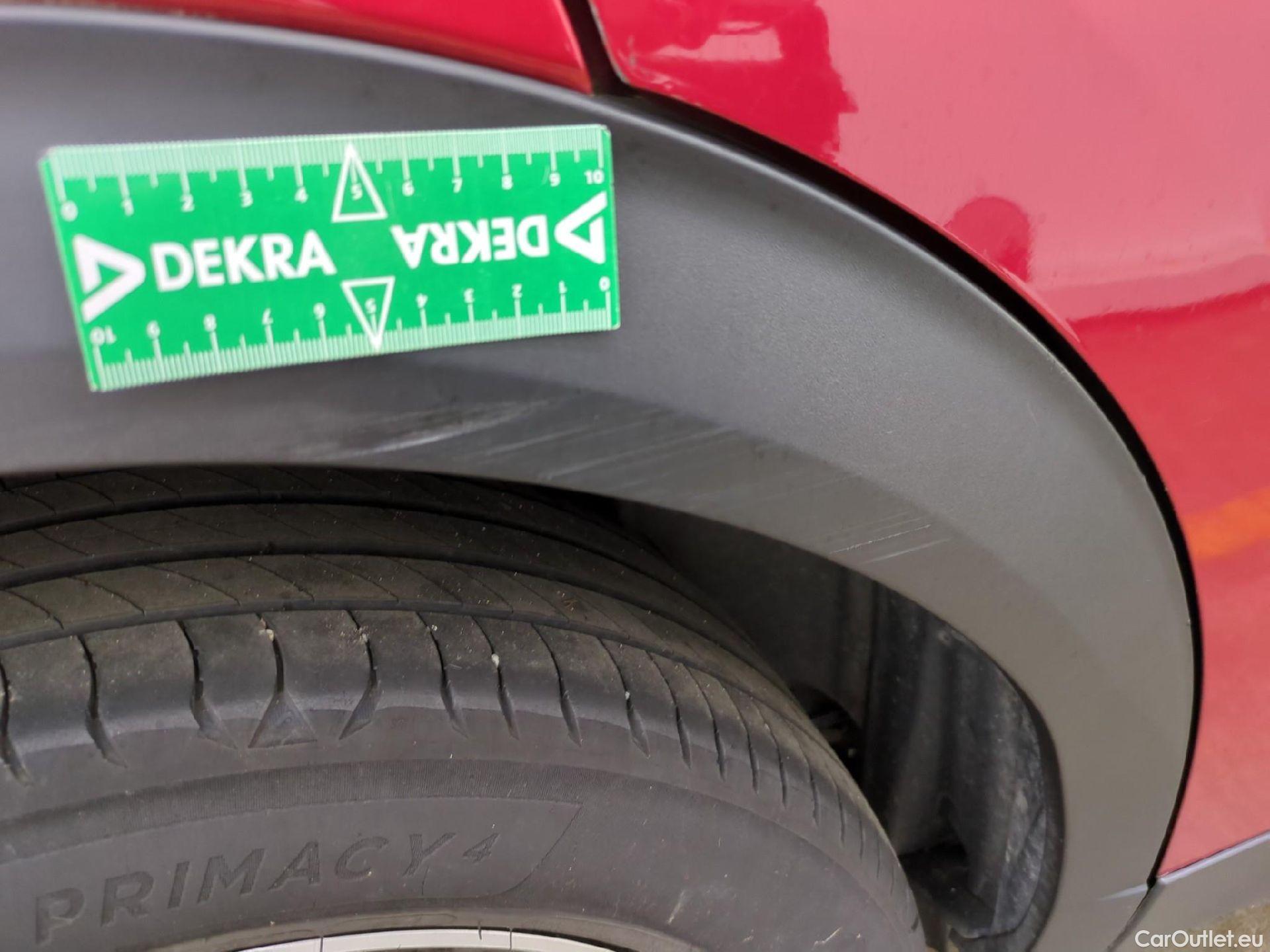  Peugeot  2008  Allure 1.2 PureTech 130CV BVM6 E6d #23