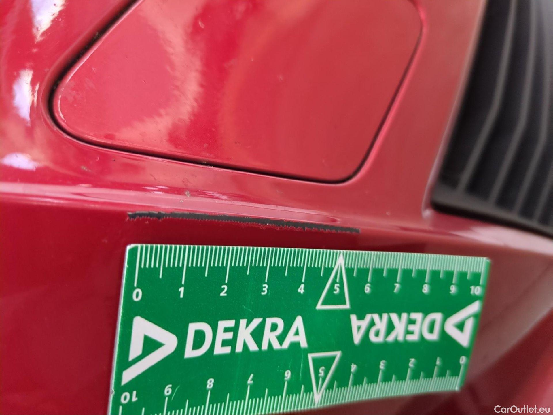  Peugeot  2008  Allure 1.2 PureTech 130CV BVM6 E6d #33