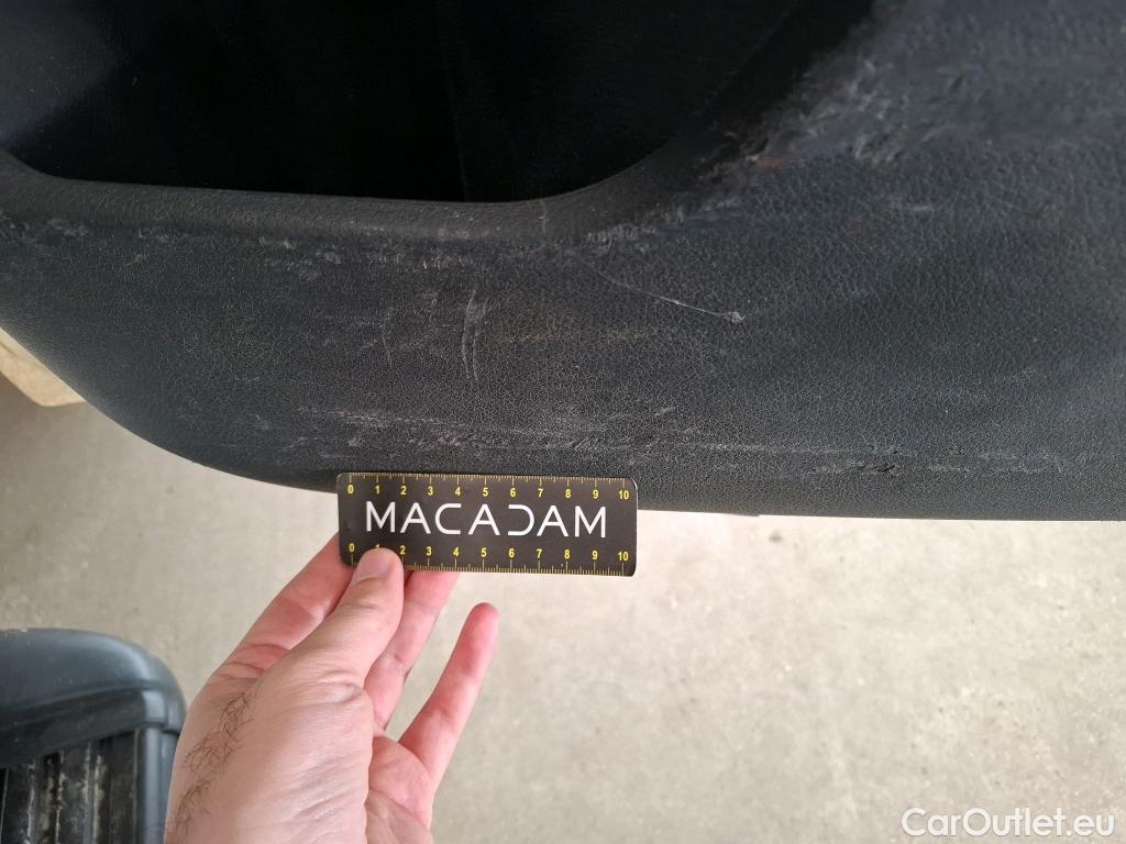  Nissan  Navara NISSAN  / 2015 / 4P / Pick-up King-Cab 2.3 dCi 160 N-CONNECTA #31