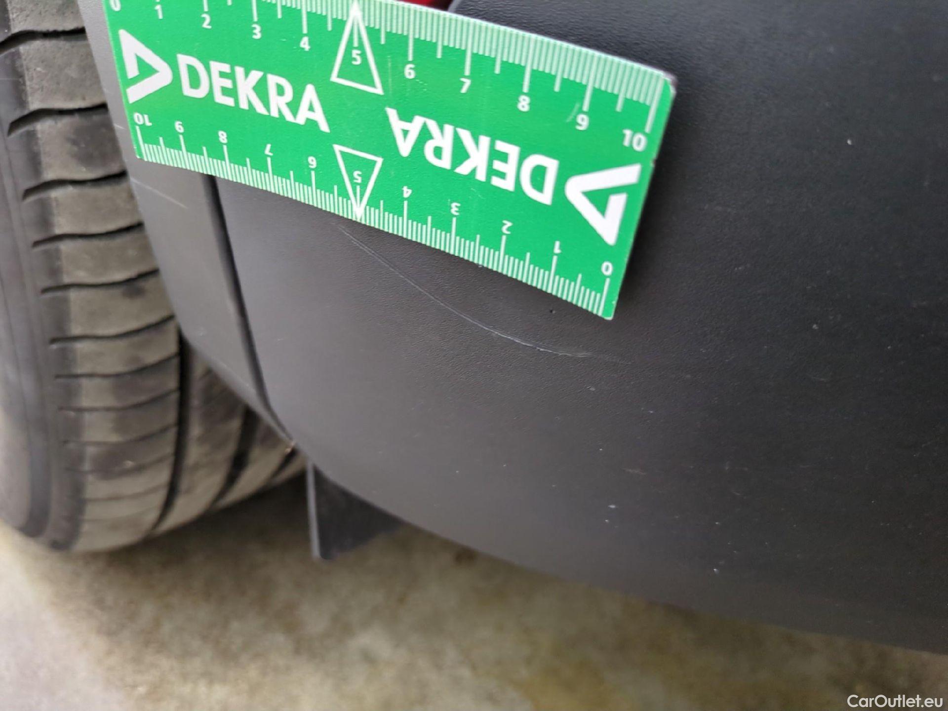  Peugeot  2008  Allure 1.2 PureTech 130CV BVM6 E6d #37