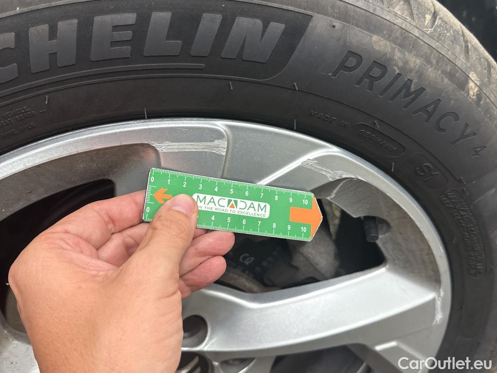  Citroen  C5 CITROEN  Aircross / 2022 / 5P / SUV BlueHDi 130 S&S EAT8 Feel #6