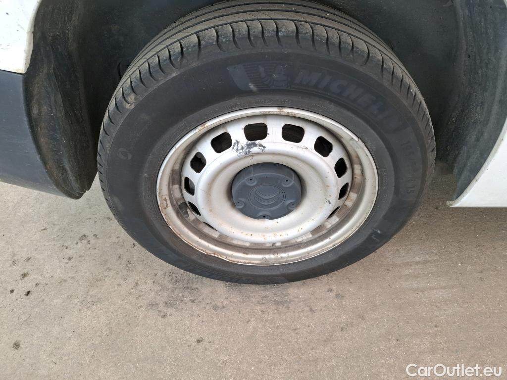  Citroen  Berlingo  Fourgon Club M 650 1.5 BlueHDi 100CV BVM6 E6d #35