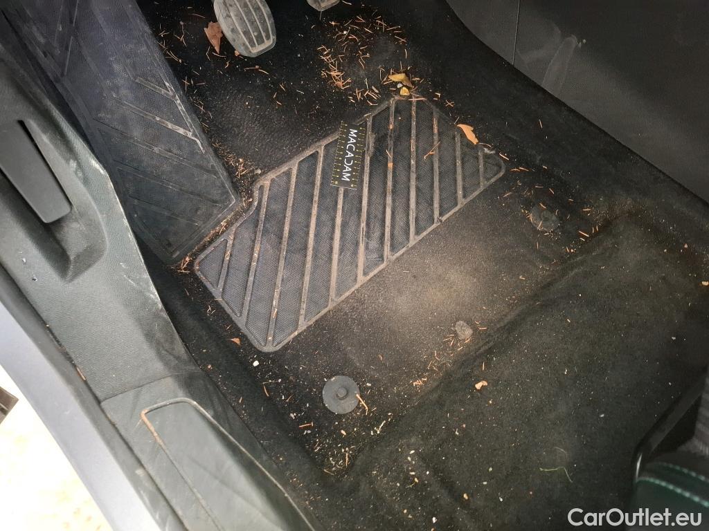  Peugeot  3008  II Allure Pack 1.5 HDi 130CV BVM6 E6d #32