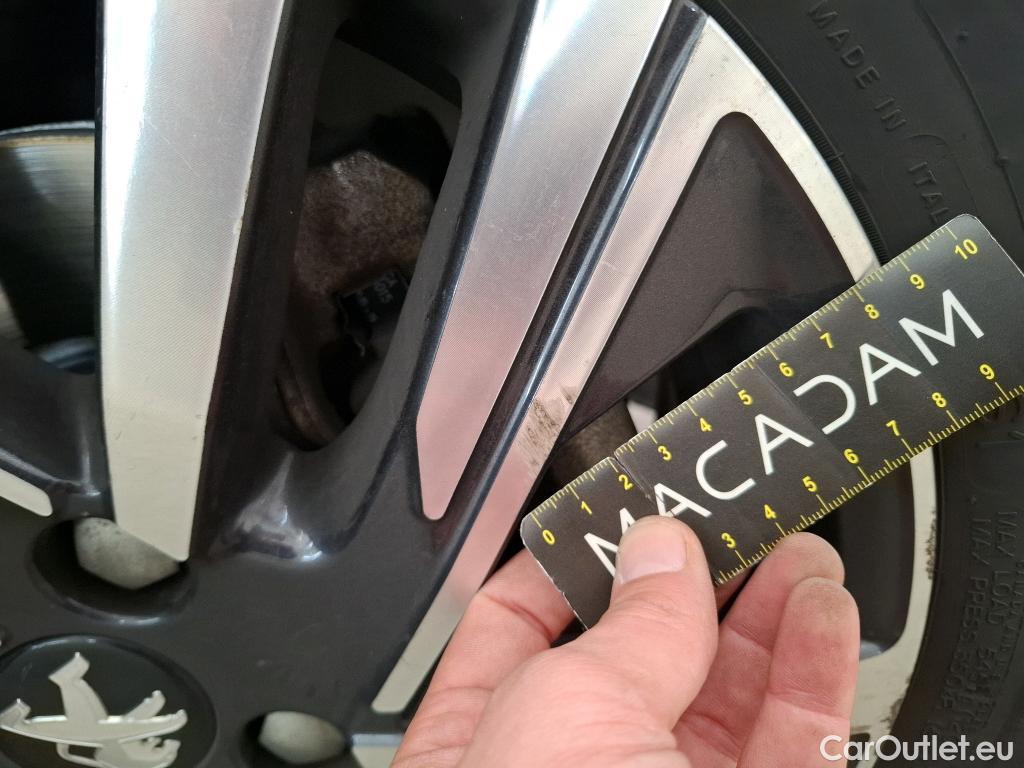  Peugeot  208  Allure Business 1.2 PureTech 100CV BVA8 E6d #8