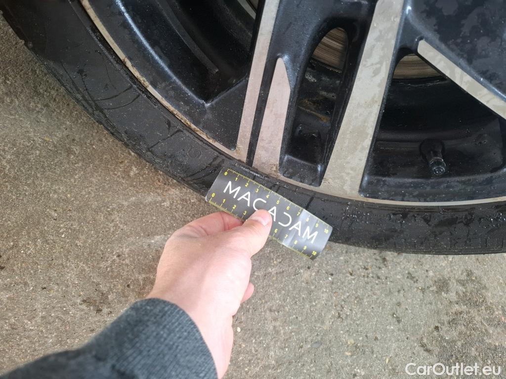  Peugeot  208  Allure Pack 1.2 PureTech 100CV BVA8 E6d #41