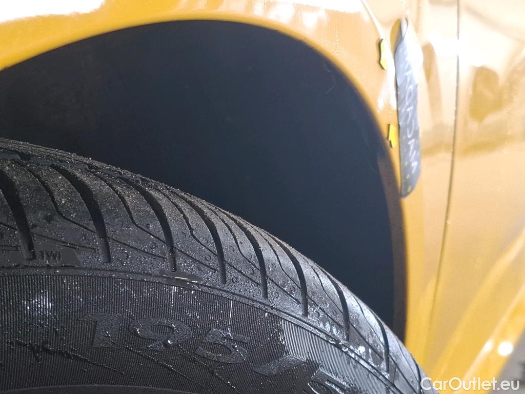  Peugeot  208  Allure Pack 1.2 PureTech 100CV BVA8 E6d #49